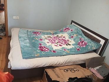 i̇kinci el: Ikinci el yaxşı vezyetdedi sonu 400 manata hamsi bir yerde boş bekar — 1