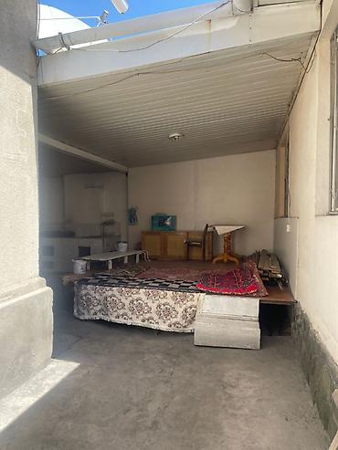 Продажа коттеджей и домов: 🏡 Продается 4 комнатный дом с времянкой 📍 Район: Ак-Орго 🏠 Площадь — 3