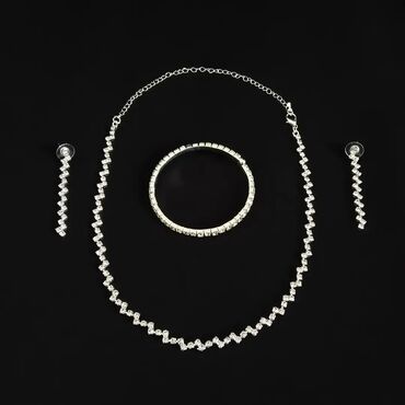 bershka kompleti zenski: Trodelni set od nerđajućeg čelika 💎 Dužina ogrlice je 45 cm Narukvica