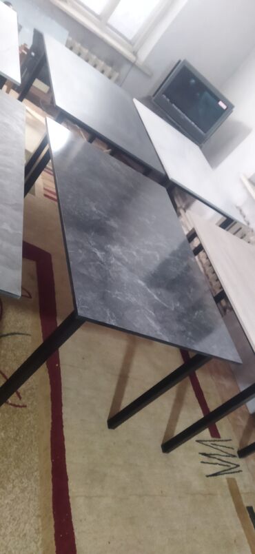 Кухонные столы: Кухонный стол, Прямоугольный, Нераскладной — 4