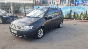 грузо такси: Toyota Ipsum: 1998 г., 1.6 л, Автомат, Бензин, Кроссовер