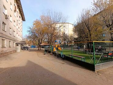 Продажа комнат: 95 м², Без мебели — 10