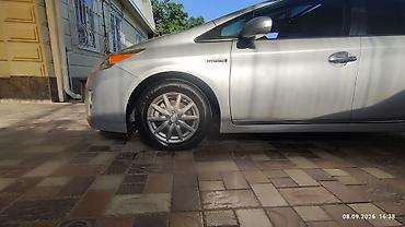 honda git: Toyota Prius: 2011 г., 1.8 л, Вариатор, Гибрид, Хэтчбэк — 7