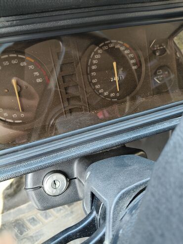 VAZ (LADA): VAZ 2107, ağ rəng, AZ dövlət nömrə nişanı 99-LH-487. Xüsusiyyətlər: - -da lalafo.az — 6 VAZ (LADA): VAZ 2107, ağ rəng, AZ dövlət nömrə nişanı 99-LH-487. Xüsusiyyətlər: - — 6