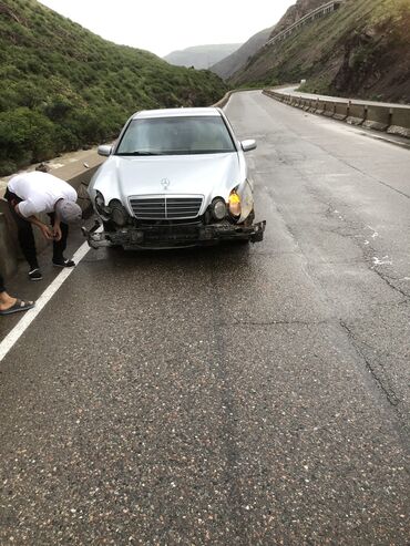 Mercedes-Benz: Mercedes-Benz : 2000 г., 2.2 л, Автомат, Дизель, Седан