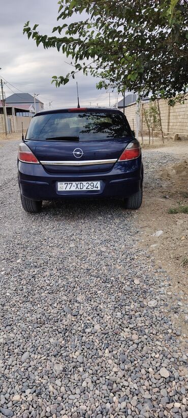 Opel: Opel Astra H (5 qapılı hetçbek) - Kuzov: 5 qapılı hetçbek, tünd mavi — 2