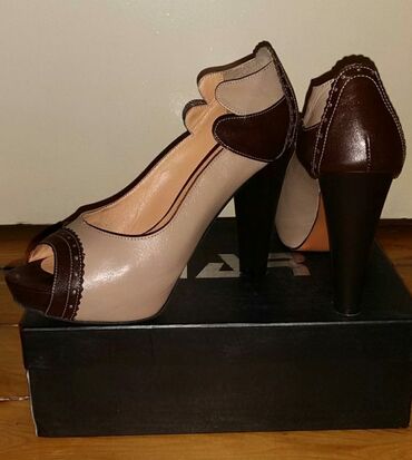 женские туфли с открытым носком: Qadın yüksək daban ayaqqabısı - Model: Açıq burun (peep-toe), qalın