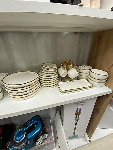 Набор столовой посуды Smeg, фарфор/керамика, белый цвет с золотистым
