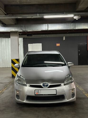 приус 2011: Toyota Prius: 2011 г., 1.8 л, Вариатор, Гибрид, Хэтчбэк