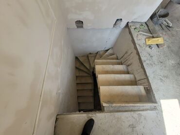 Binalar: ENDİRİM. ENDİRİM. ENDİRİM. 10.000Aaaf a yaxın ərazidə 2 mərtəbəli — 7