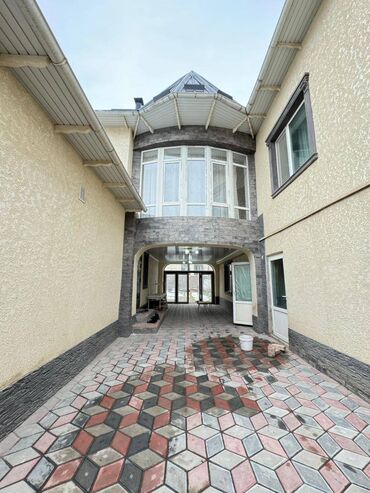 агентство недвижимости бишкек продажа домов: 350 м², 9 комнат