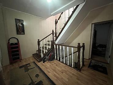 Үйлөр: Продается срочно кирпичный 2-этажный дом (140 м²) на 3 сотках со всеми — 3