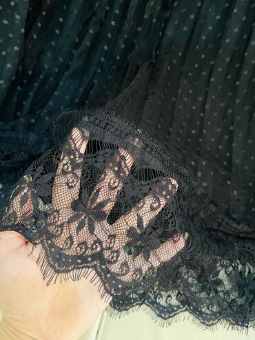 Ətəklər: Maksi Ətək, Stradivarius, Velür, M, L — 3