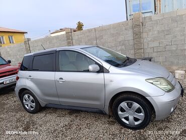 Toyota: Toyota ist: 2004 г., 1.3 л, Автомат, Бензиновая, Хэтчбэк — 9