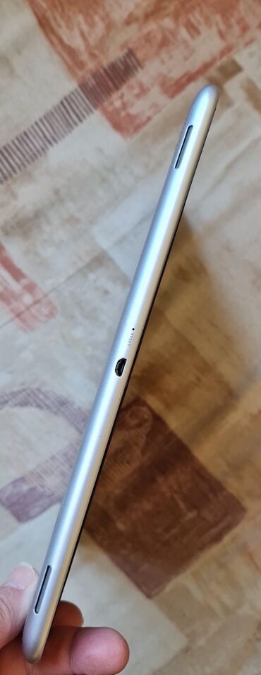 Tableti: Tablet kao nov veliki 10 inca na lalafo.rs — 4 Tableti: Tablet kao nov veliki 10 inca — 4