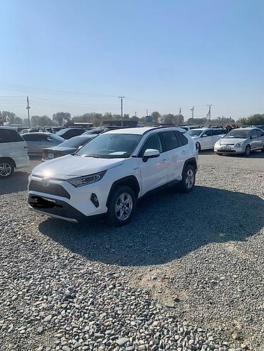 авто ижара: Toyota RAV4: 2021 г., 2.5 л, Автомат, Гибрид, Кроссовер — 2