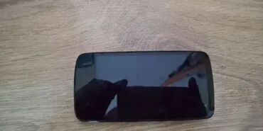 Mobilni telefoni: 1. Zte Blade A530 dual sim free napuko touch 2. Htc mobilni telefon — 13
