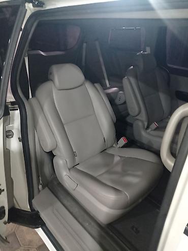 Продажа авто: Kia Carnival: 2018 г., 2.2 л, Автомат, Дизель, Минивэн — 6