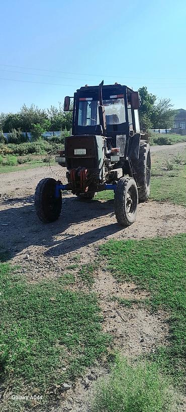 tractor belarus 1221: Belarus MTZ tipli təkərli traktor - Kabrio kabinli, ön təkər — 3