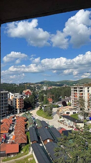 Prodaja stanova: Postanite vlasnik stana u strogom centru Zlatibora. Kvadrature — 18