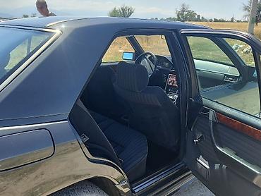 ауди б4 унверсал: Mercedes-Benz W124: 1993 г., 2.8 л, Механика, Бензин, Седан — 9