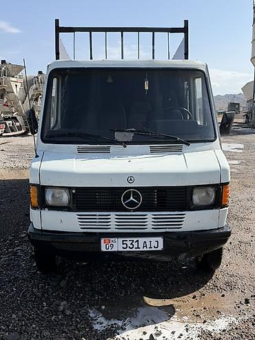 Коммерческий транспорт: Самосвал на базе Mercedes-Benz (двухрядная кабина) - Компактный — 5