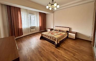квартира на сутки за 1000: Сдам 3-комнатную квартиру (100 м²), проспект Ч. Айтматова 82/1 Серия — 6