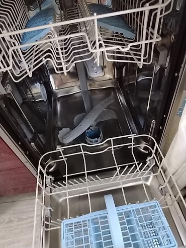 yer yuyan: Indesit DS50 051 qabyuyan maşın - Rəng: gümüşü (inox) - Ön paneldə — 2