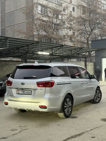 Kia: Kia Carnival: 2019 г., 2.2 л, Автомат, Дизель, Минивэн — 2