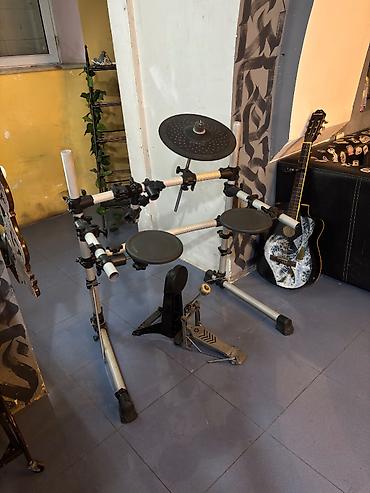 Barabanlar: Yamaha Elektron baraban dəsti Beyni yoxdur, almaq isteyene endirim — 2