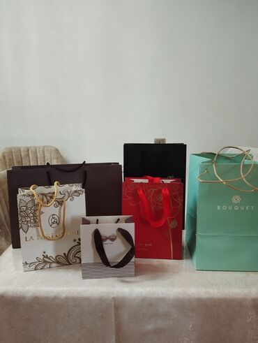 Digər: Kutu sumkaları 6 edər hamsı bir yerdə 5 azn — 13