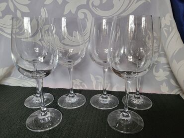 Čaše: Case nove,vintaz kristal za vino Montana Nemacka. Case tanji na lalafo.rs — 12 Čaše: Case nove,vintaz kristal za vino Montana Nemacka. Case tanji — 12