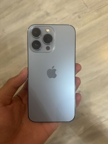 Apple iPhone: IPhone 13 Pro, Б/у, 256 ГБ, Sierra Blue, Защитное стекло, Чехол, 81 %