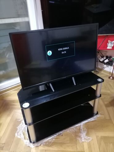 Komode: Sto stakleni ispravan dobar za TV. Kao nov je. Oko 80 /40 /50 — 14