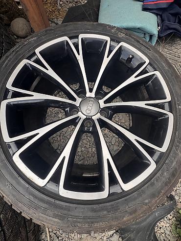 Шиналар жана дисктер: Комплект: литой диск стоял на Audi А8 с зимней шиной. Характеристики — 7