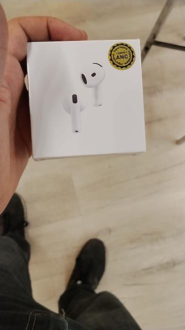 Qulaqcıqlar: Məhsul: Airpods 3, Airpods 4. Simsiz qulaqlıq (şəkildə göstərilən — 2
