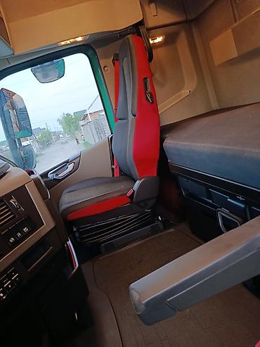 Кабины: Кабина Volvo — 9