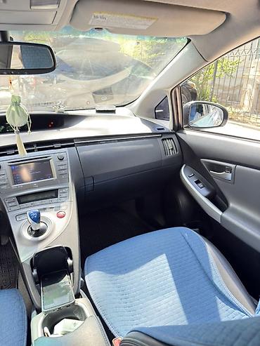 prius plus: Toyota Prius: 2015 г., 1.8 л, Автомат, Гибрид, Хэтчбэк — 6