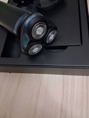 депиляция для мужчин: Электробритва