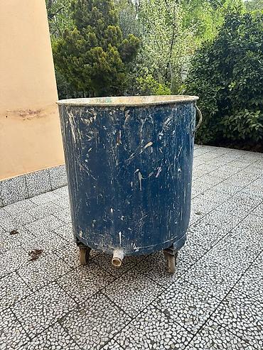 duru yağlar: Boya mikseri, qarışdıran və qazanı daxildir. qazan 800 kg lıqdır — 2