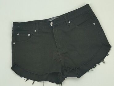 spodenki dresowe nike: Shorts, 12 years, 152, condition - Perfect