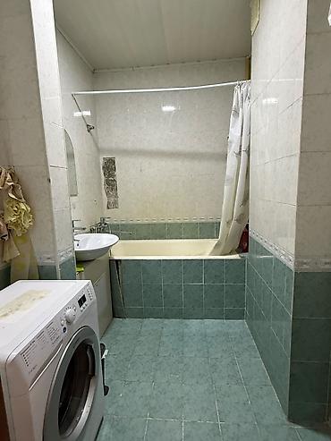 суюнбаев: 3 комнаты, 65 м², Карпинка 106 серия, 8 этаж, Старый ремонт — 2