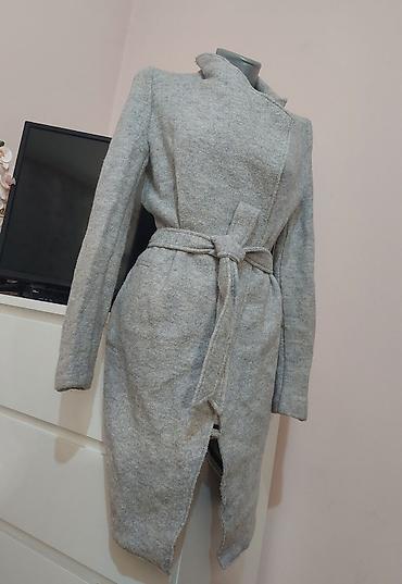 crni tech: Zara Ženski kaput od mešavine vune u svetlosivoj boji. - Model — 2