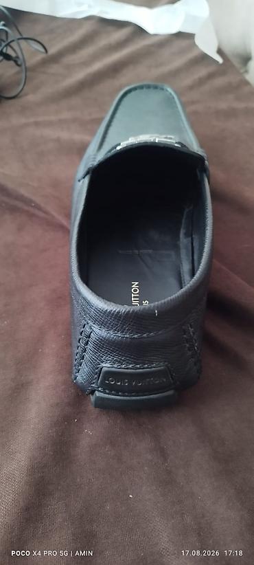 kisi lofer: Louis Vuitton kişi loaferi - Model: Klassik sürücülük tərzində loafer — 3