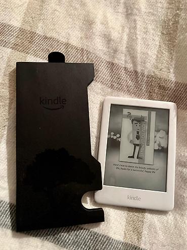 kindle paperwhite: Yenidi, populyar markadı və bir çox kitabı tapmaq mümkündür. Ciddi — 2