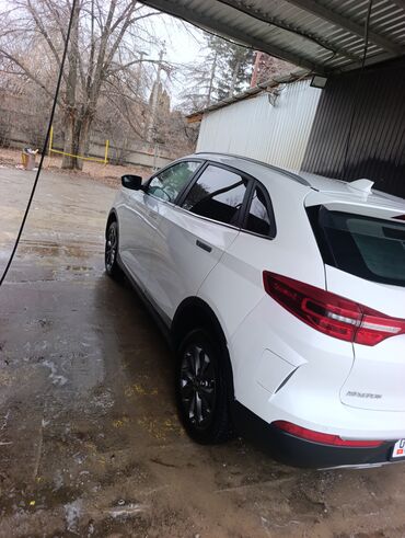 JAC: JAC : 2021 г., 1.5 л, Кроссовер — 1