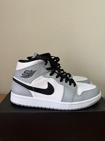 Мужская обувь: Мужские кроссовки, 43, Air Jordan, Б/у, цвет - Серый, Самовывоз, Платная доставка — 2