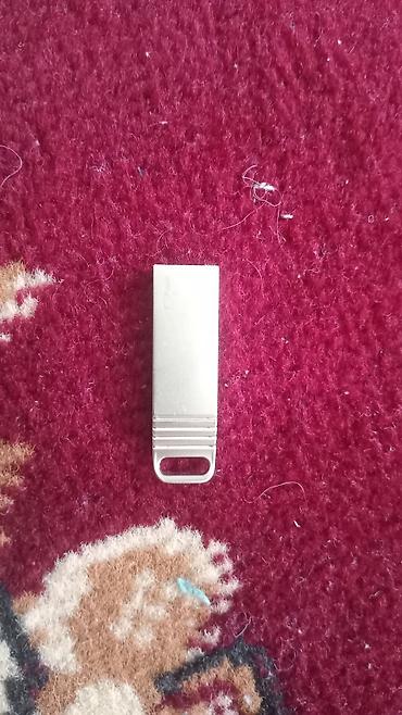 флешкарты: Флешка флеш карта usb flash drive borofone 32 gb с установленным — 1
