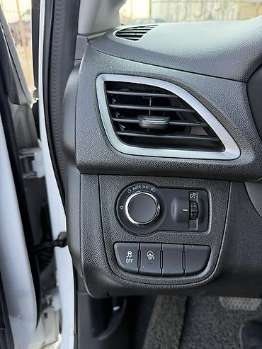 chevrolet onix 2021 turbo: Chevrolet Spark: 2020 г., 1 л, Автомат, Бензин, Хэтчбэк — 8