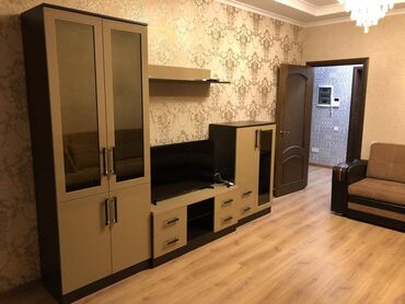 квартира берилет дордой базар: 2 комнаты, Агентство недвижимости, Без подселения, С мебелью полностью